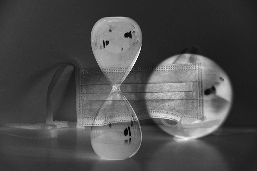 Antonella Simonelli- The time of the coronavirus