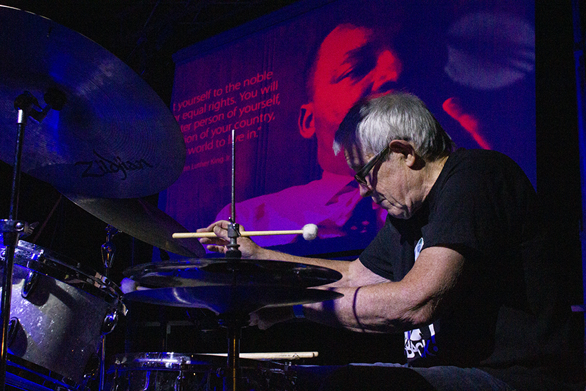 foto 05 Bruce Ditimas